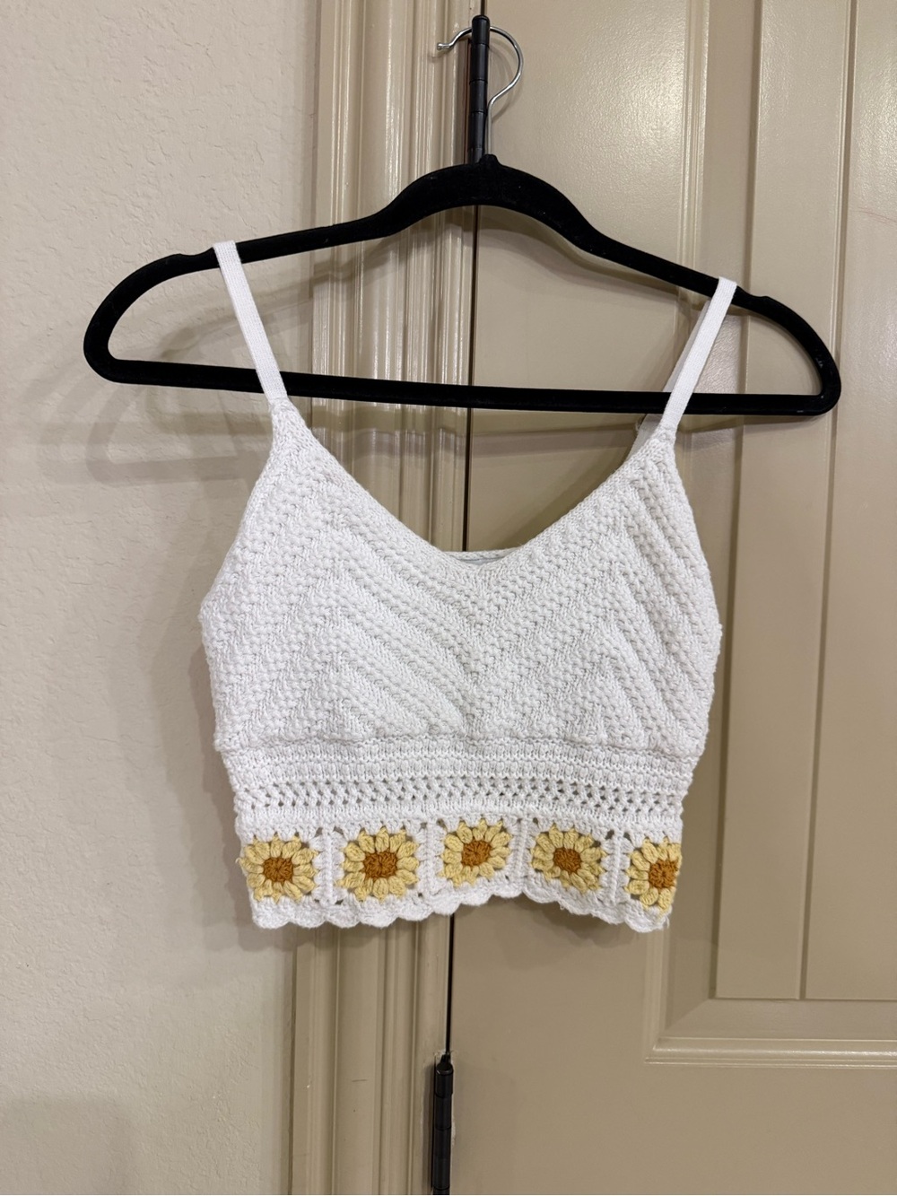 Hollister Boho Crochet Sunflower Crop Top size XS